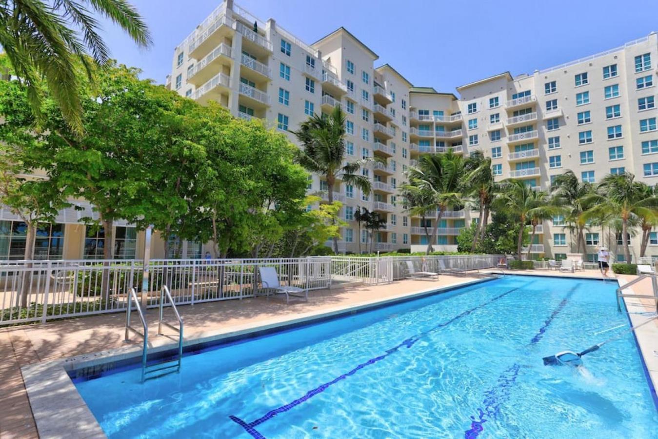 1Br Rooftop Pool-10 Min Walk To Beach Boynton Beach Bagian luar foto